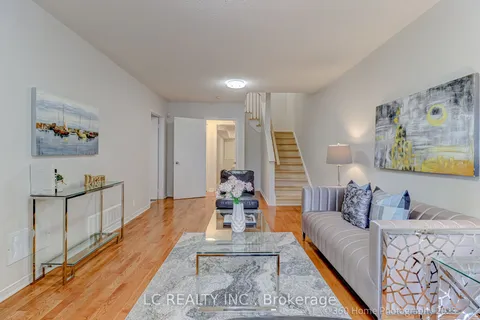 17A Silver Stream Avenue, Richmond Hill, ON L4S 2K9