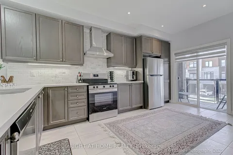 188 Tango Crescent, Newmarket, ON L3X 0K5