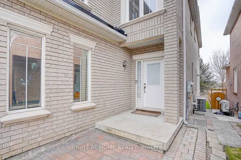 47 Toporowski Avenue, Richmond Hill, ON L4S 2G9