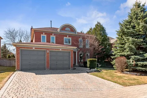 27 Ellsworth Avenue, Richmond Hill, ON L4C 9N8