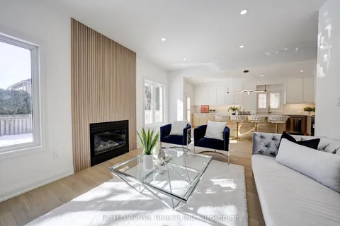 123 Stave Crescent, Richmond Hill, ON L4C 0S9