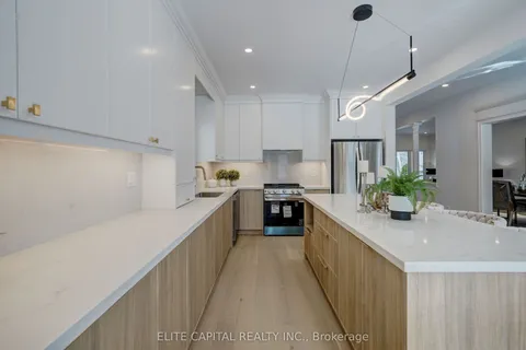 123 Stave Crescent, Richmond Hill, ON L4C 0S9