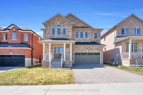 406 Mavrinac Boulevard, Aurora, ON L4G 0J8