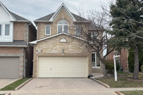 110 Halterwood Circle, Markham, ON L3P 7T3