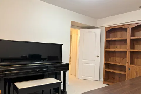 110 Halterwood Circle, Markham, ON L3P 7T3