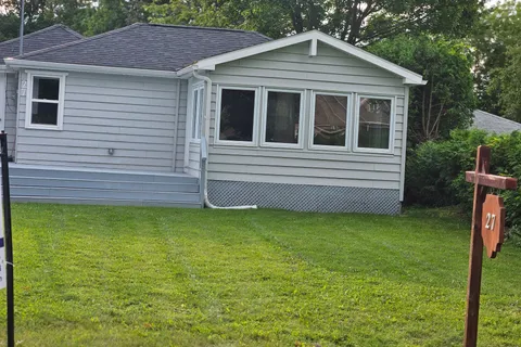27 Blue Heron Drive, Georgina, ON L0E 1N0