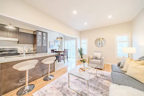 68 Gentile Circle, Vaughan, ON L4H 3N4