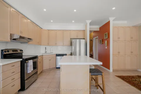 46 Angus Meadow Drive, Markham, ON L6C 1Z2
