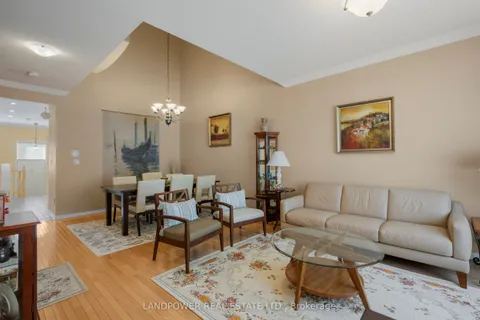 46 Angus Meadow Drive, Markham, ON L6C 1Z2