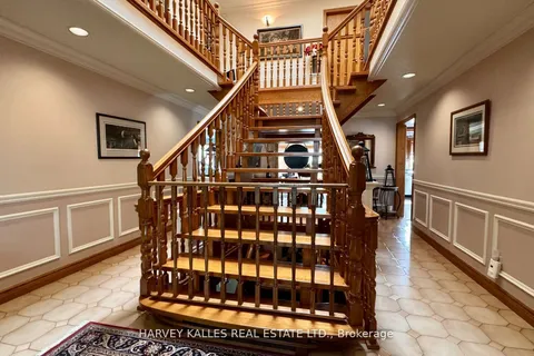 17 Rothbury Road, Richmond Hill, ON L4S 1K6