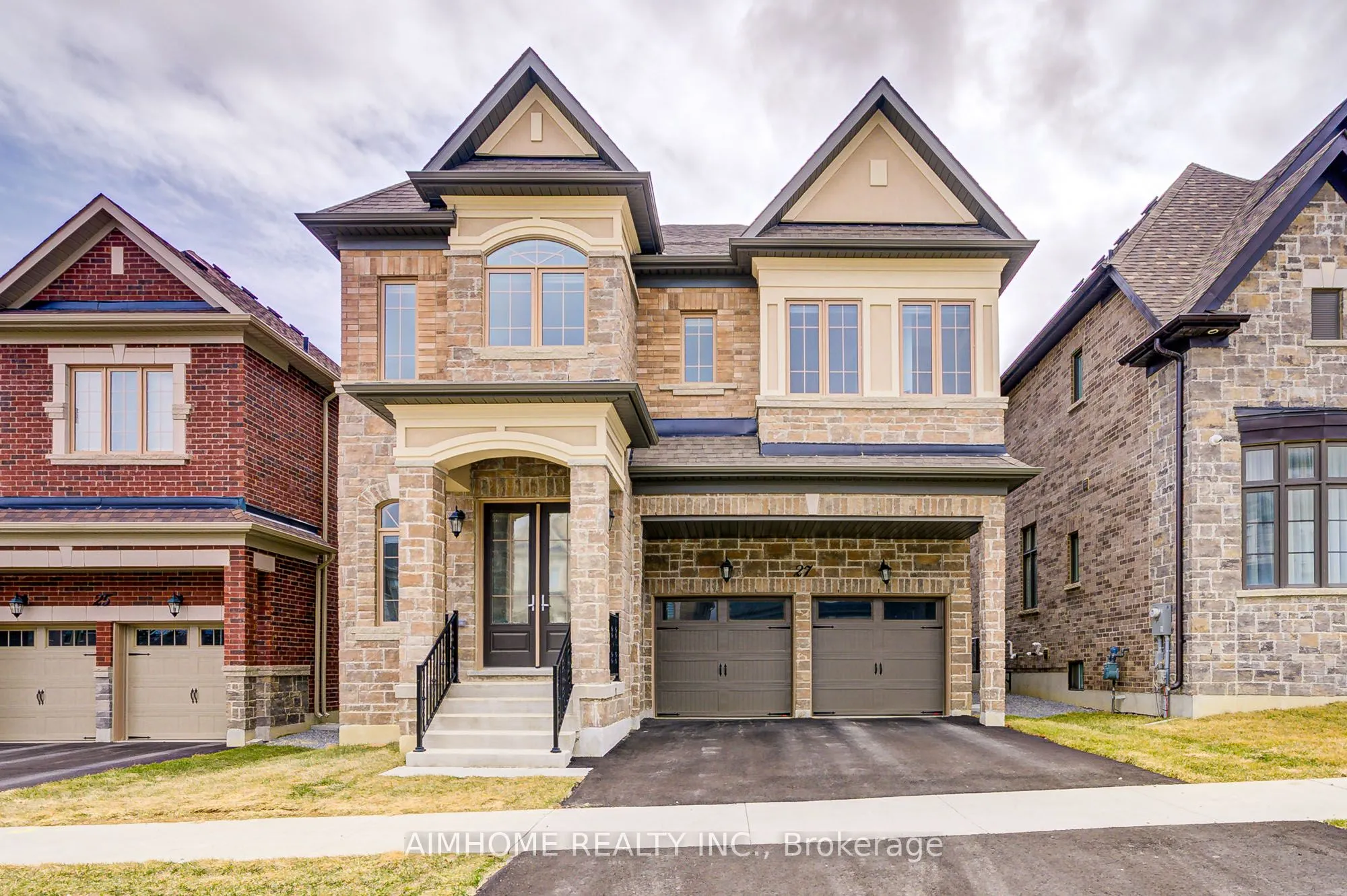 27 William Logan Drive, Richmond Hill, ON L4E 1K3