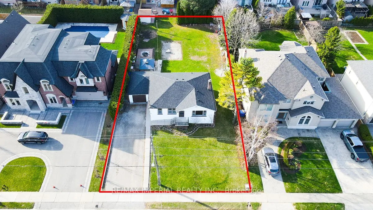 229 Crestwood Road, Vaughan, ON L4J 1A8