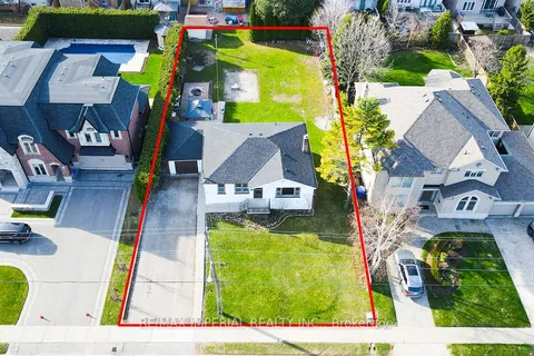 229 Crestwood Road, Vaughan, ON L4J 1A8