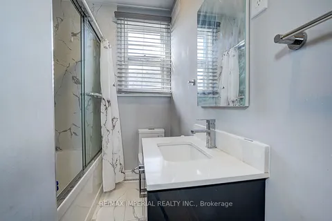 229 Crestwood Road, Vaughan, ON L4J 1A8