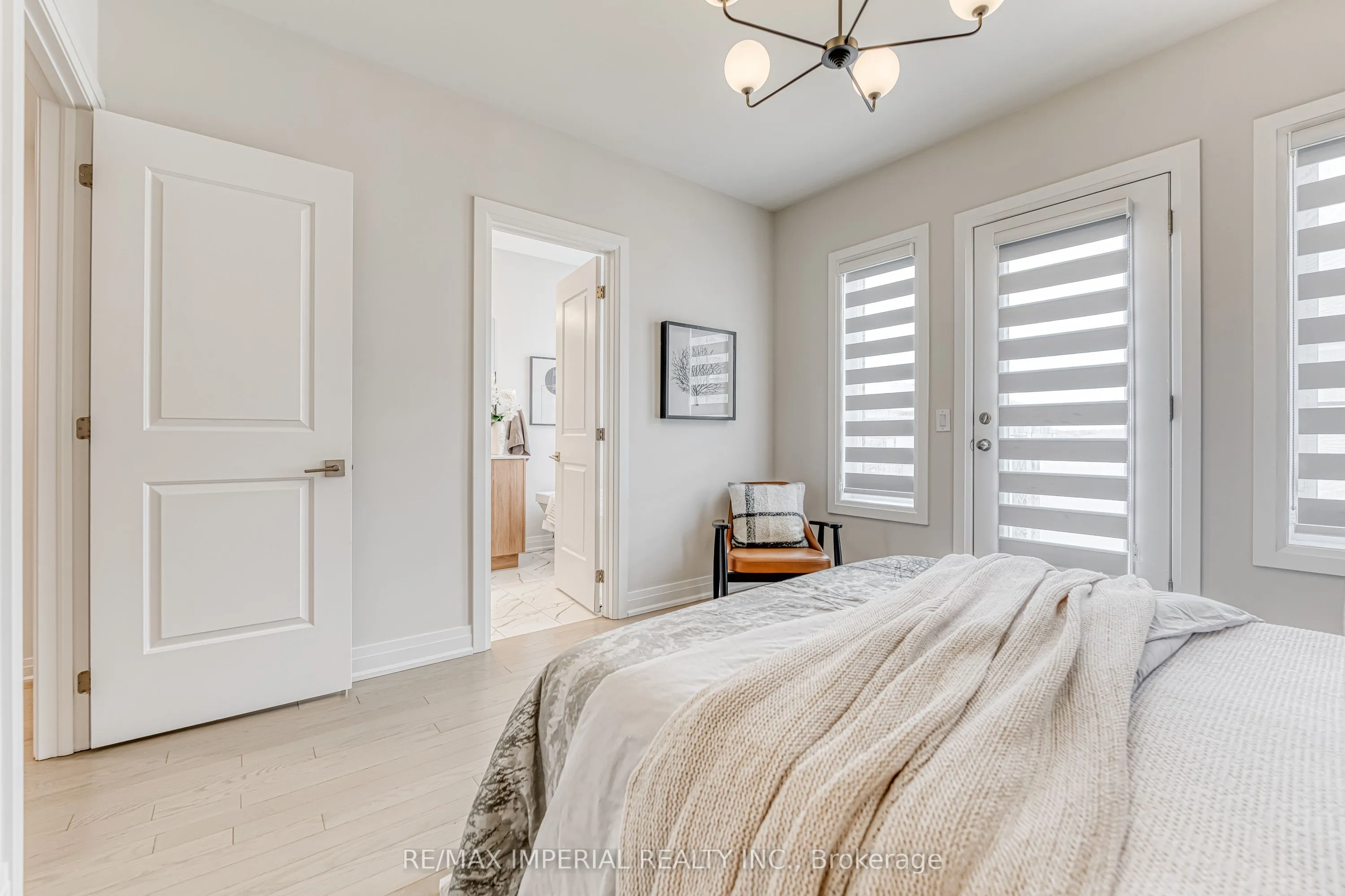 222 Vermont Avenue, Newmarket, ON L3X 0M6