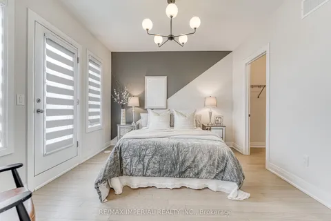 222 Vermont Avenue, Newmarket, ON L3X 0M6