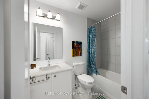 84 Lyall Stokes Circle, East Gwillimbury, ON L0G 1M0