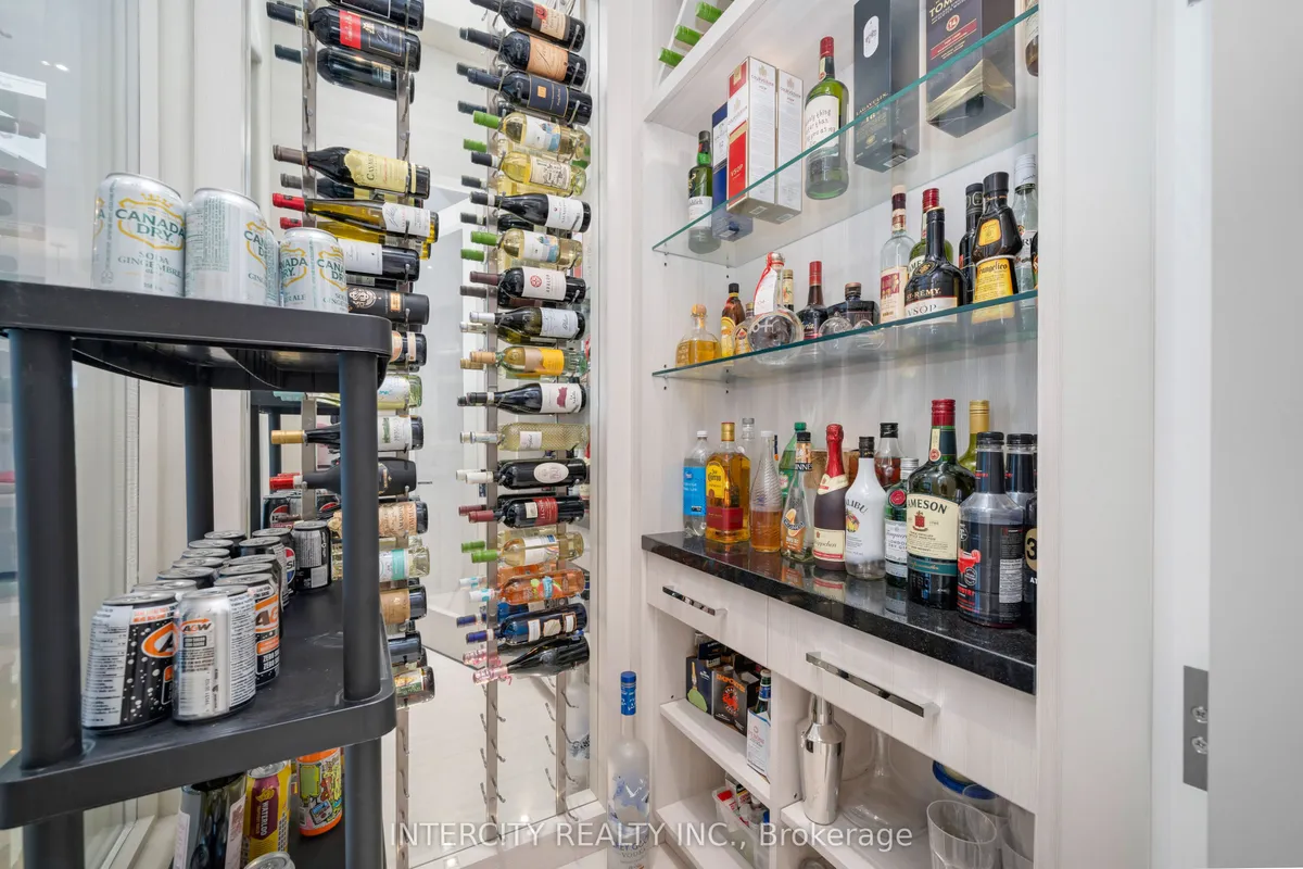 34 Rosebud Court, Vaughan, ON L0J 1C0