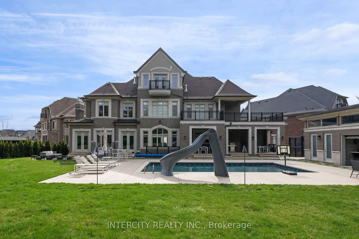 34 Rosebud Court, Vaughan, ON L0J 1C0