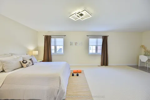 32 Brightside Avenue, Richmond Hill, ON L4E 0P6