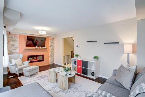 187 Hawkview Boulevard, Vaughan, ON L4H 3S5