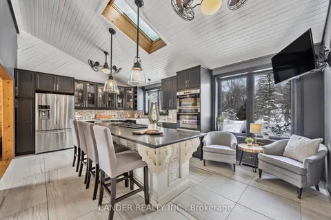 33 Morgans Road, East Gwillimbury, ON L9N 0E7