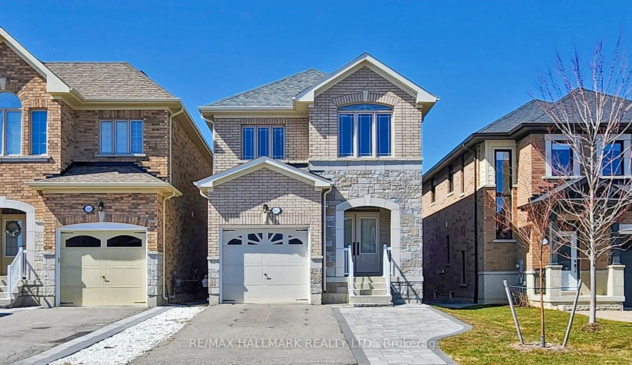 462 Ritas Avenue, Newmarket, ON L3X 2N1