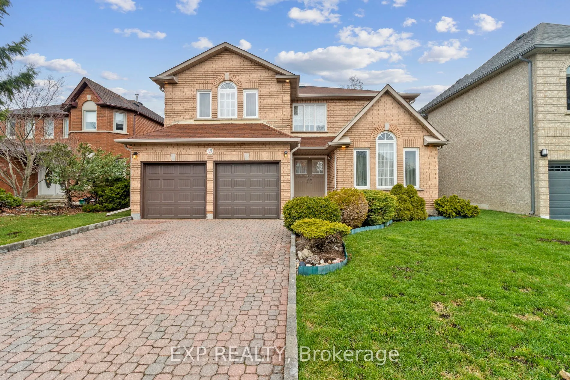 21 Cantex Court, Richmond Hill, ON L4S 1B1