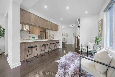 103 Denarius Crescent, Richmond Hill, ON L4E 0Y9