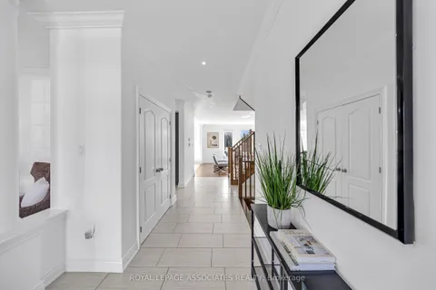 46 Tim Jacobs Drive, Georgina, ON L4P 0G5