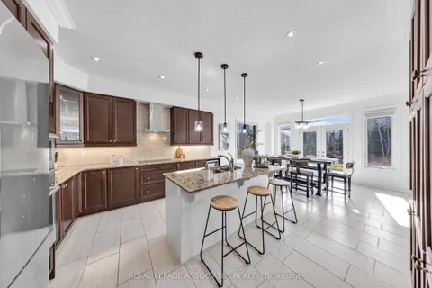 46 Tim Jacobs Drive, Georgina, ON L4P 0G5
