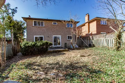 300 Fincham Avenue, Markham, ON L3P 4E7
