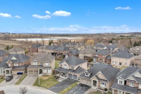 25 Copeland Crescent, Innisfil, ON L0L 1L0