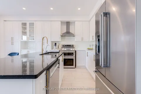 16 Hartney Drive, Richmond Hill, ON L4S 0J8