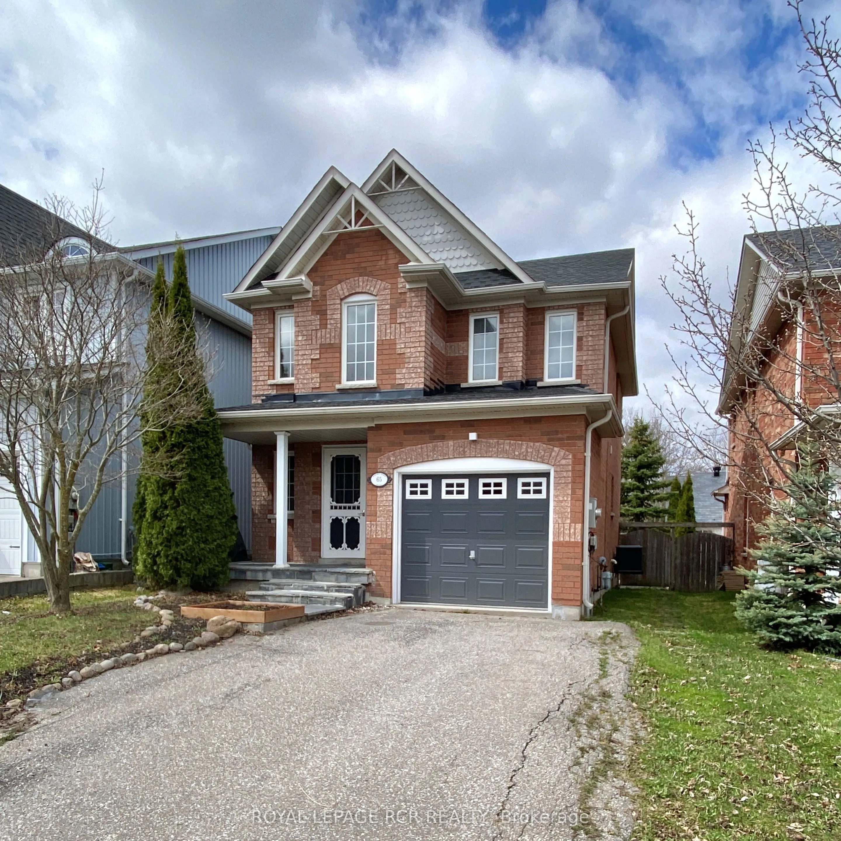 65 Margaret Graham Crescent, East Gwillimbury, ON L0G 1M0