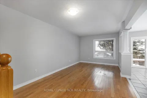 65 Margaret Graham Crescent, East Gwillimbury, ON L0G 1M0