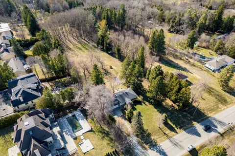 208 Martin Street, King, ON L7B 1J5