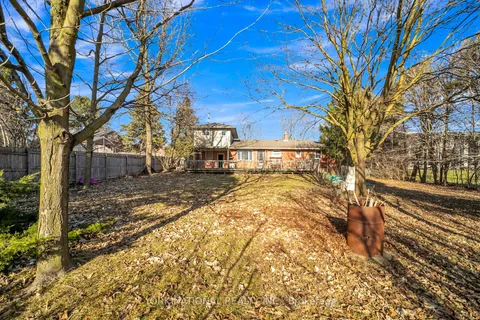 16756 Bayview Avenue, Newmarket, ON L3Y 3W9