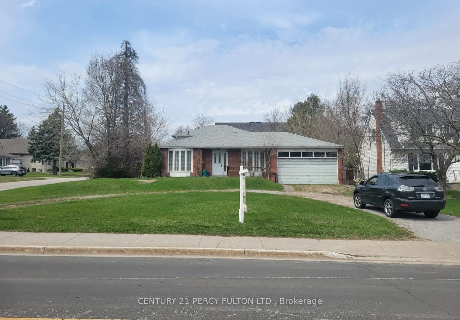 102 Robinson Street, Markham, ON L3P 1P1