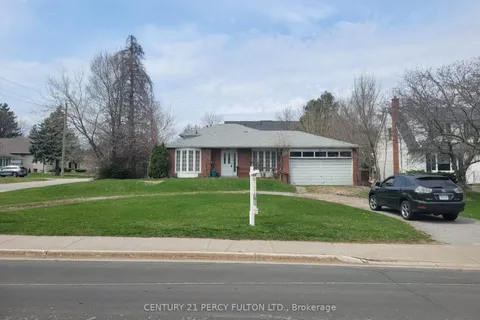 102 Robinson Street, Markham, ON L3P 1P1