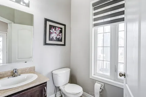 52 Richardson Crescent, Bradford West Gwillimbury, ON L3Z 0L6