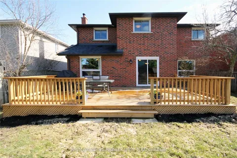 79 Doris Crescent, Newmarket, ON L3Y 7V5