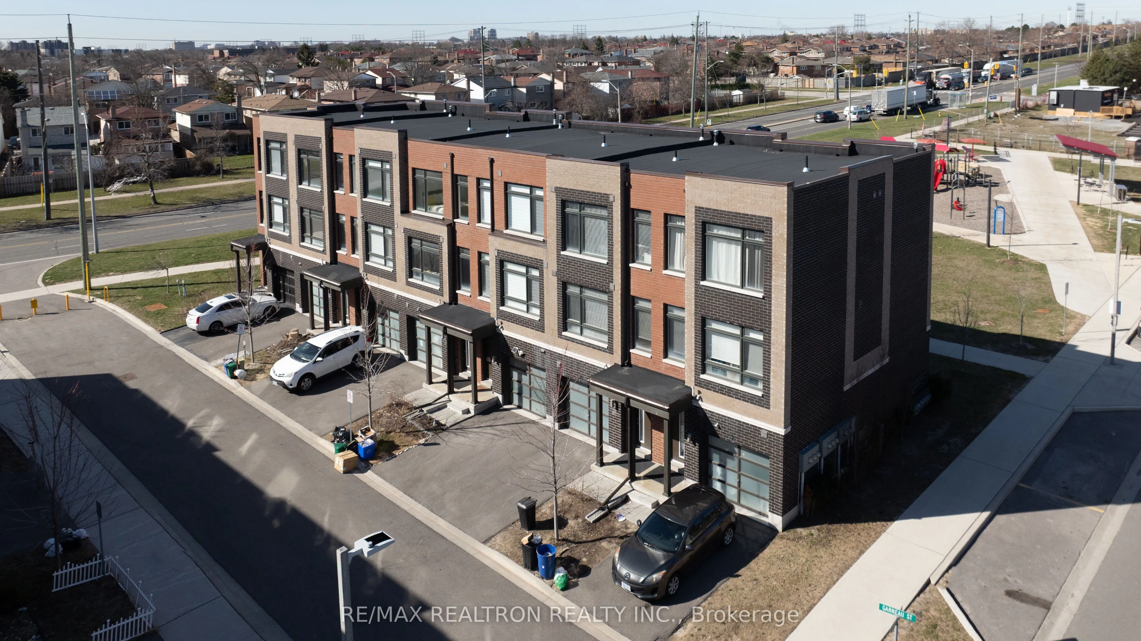 14 Garneau Street, Vaughan, ON L4L 0M1