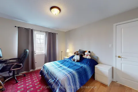 19 Robert Grundy Road, Markham, ON L6C 3A5
