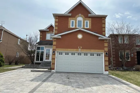 135 Bernard Avenue, Richmond Hill, ON L4C 9Z6