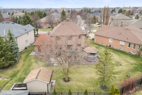 82 Harvester Crescent, Vaughan, ON L4L 8Y1