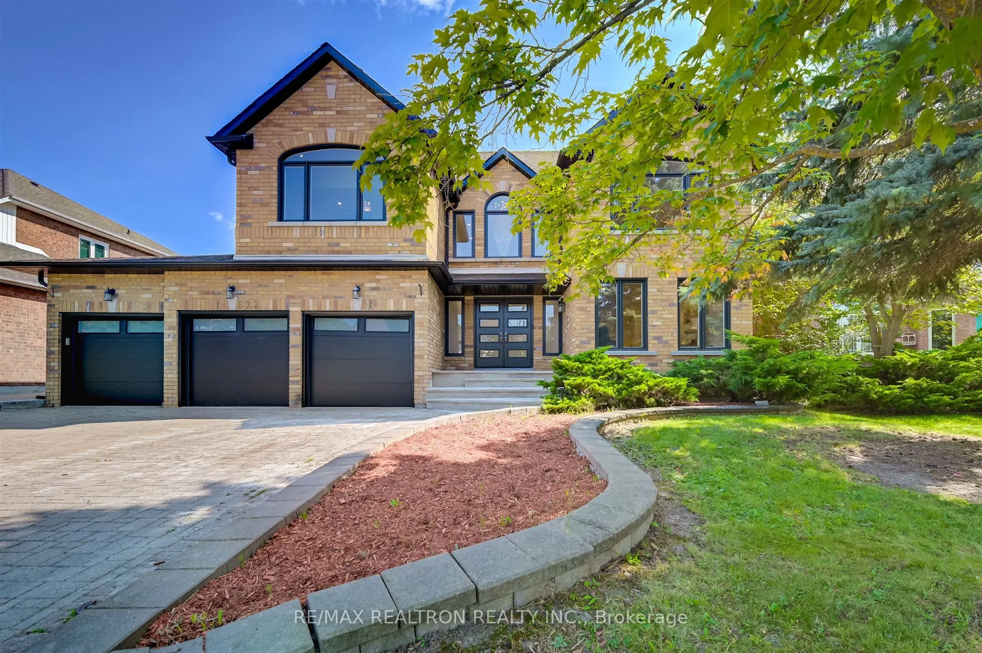 622 Lyman Boulevard, Newmarket, ON L3X 1V9