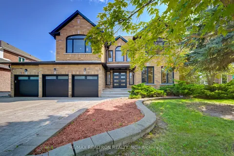 622 Lyman Boulevard, Newmarket, ON L3X 1V9