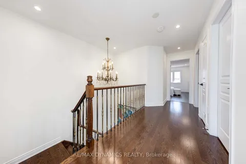 19 Mazarine Lane, Richmond Hill, ON L4S 0G2