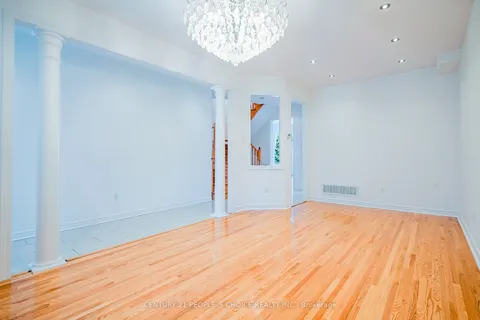 191 Napa Valley Avenue, Vaughan, ON L4H 1L3